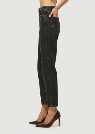 CLASSIC MOM JEANS
